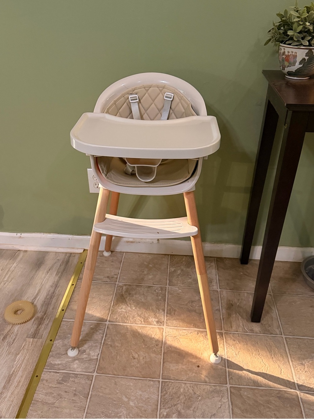 3-1 Modern Beige Baby High Chair with Wooden Legs